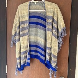 Miami bohemian fringe short sleeve poncho cardigan Sz M